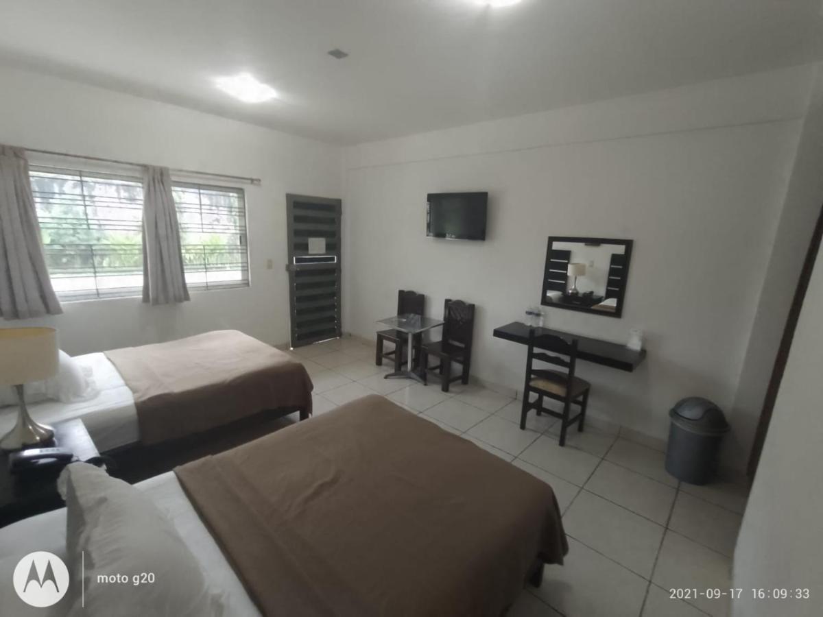 Hotel & Suites Mo Sak Tapachula Extérieur photo